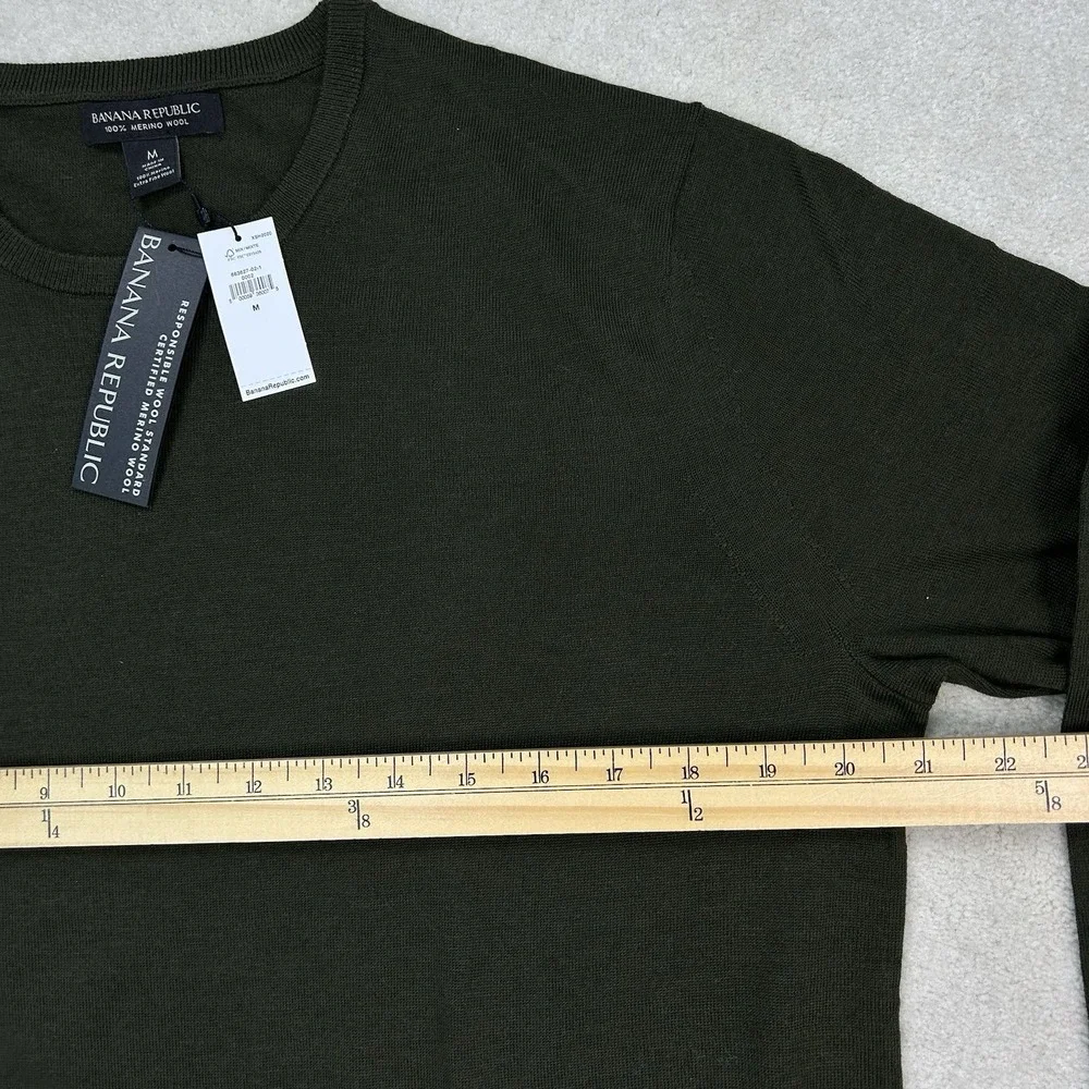 Banana Republic Merino Wool Sweater Mens Medium Crewneck Lightweight Preppy